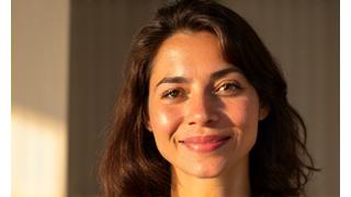 Thumbnail de video testimonio de María V. sobre piel luminosa